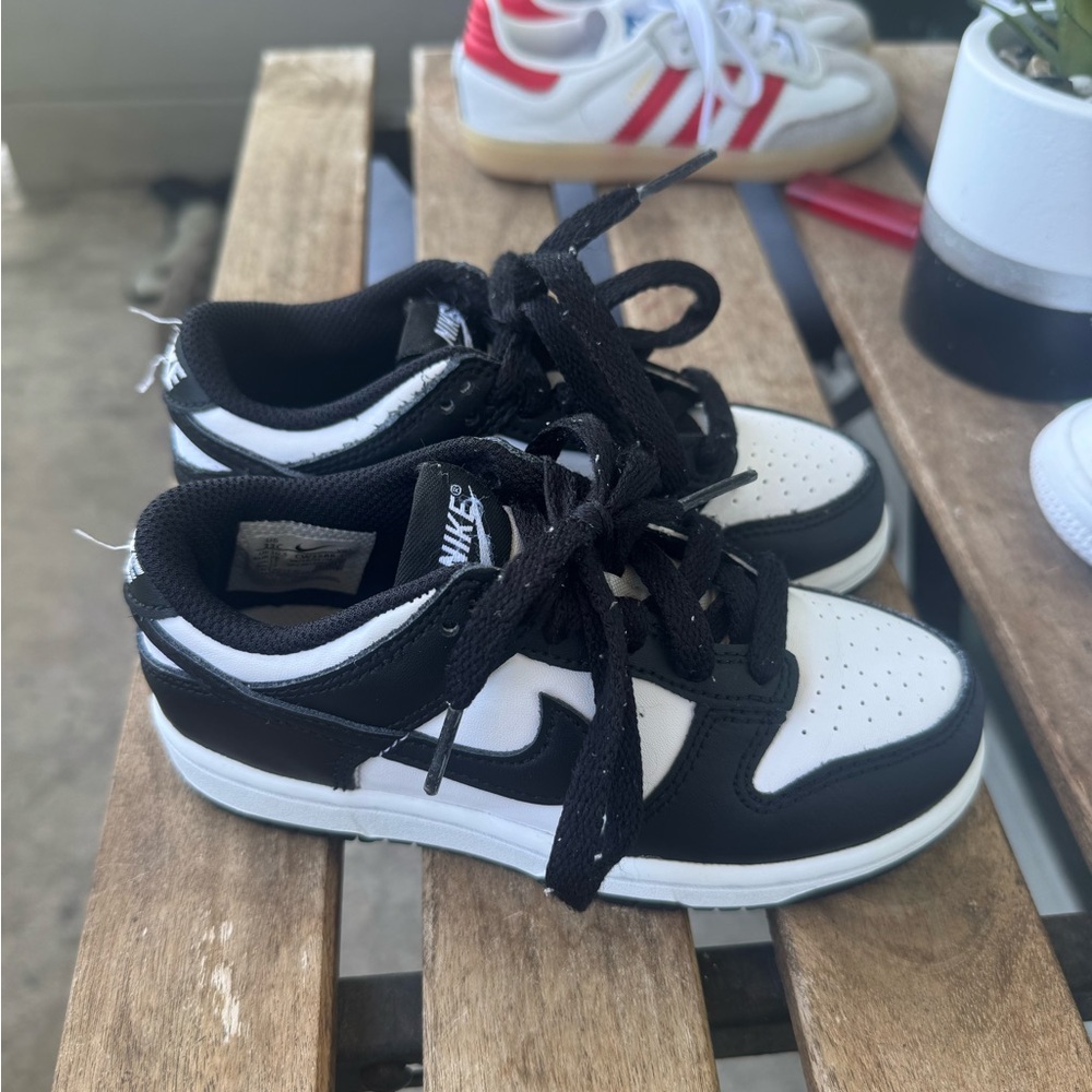 Nike Kids Black and White Sneakers